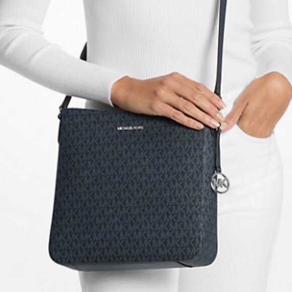 Michael Kors Jet Set Travel Large Logo Messenger Bag NWT - Picture 3 of 3